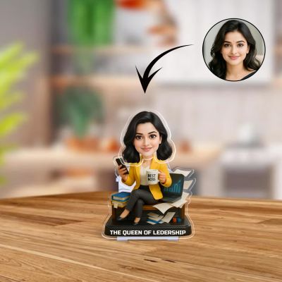 Personalized The Queen of Ledership Booblehead Caricature for Girls Battery Powered Moving Head Feature | Birthday Gift for Daughter, Sister, Mom & Lady Boss | Tabletop Decor